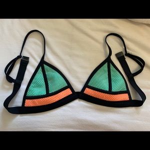 TRIANGL Bikini top